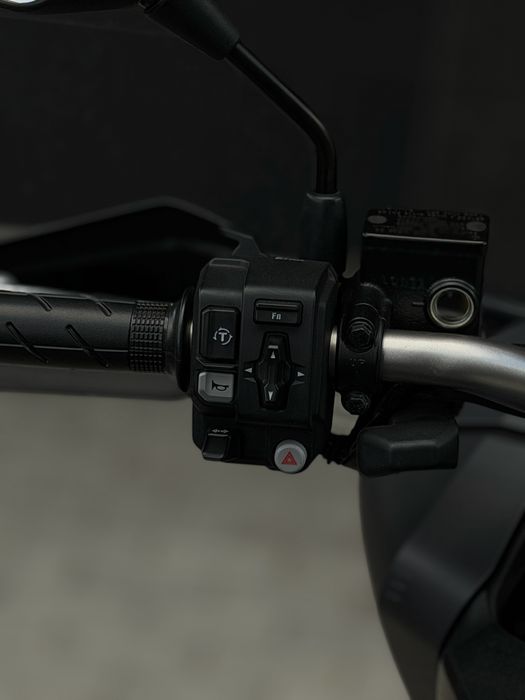 HONDA ADV 350 - Ótimo Estado!