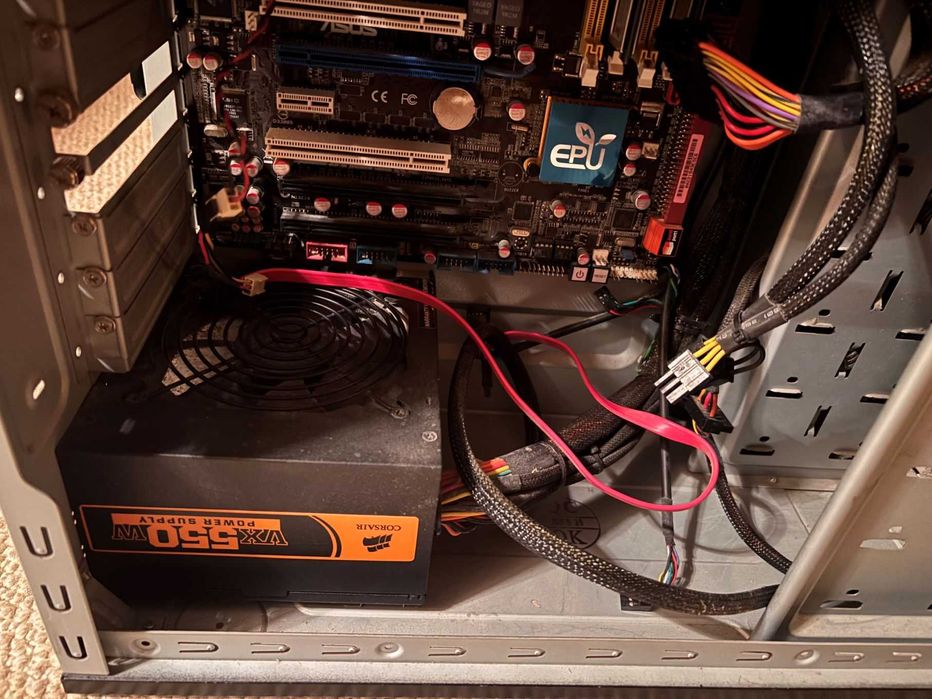 Computador antigo torre (sem disco)