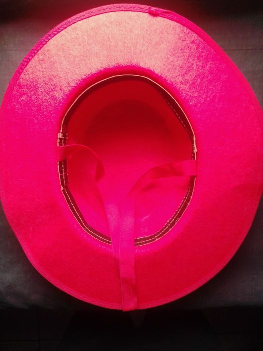 Chapéus para carnaval ou festas temáticas todos 5€.