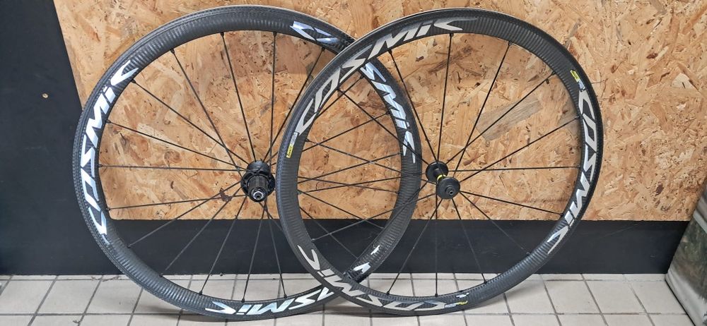 Par de rodas mavic cosmic carbon 40 elite
