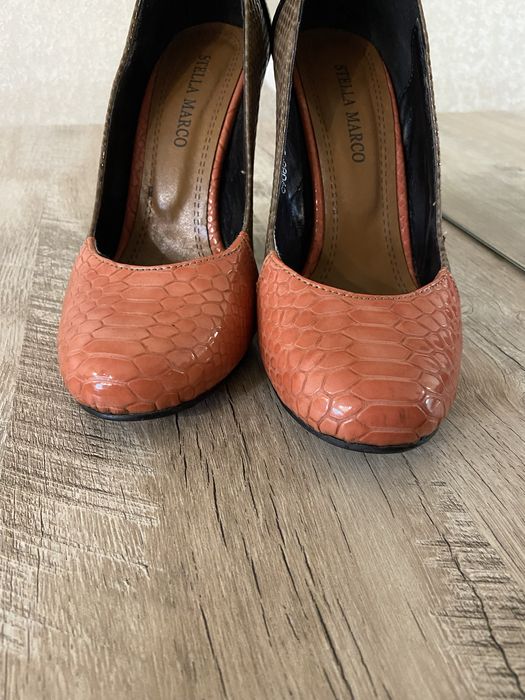 Туфлі каблук 38-39 р