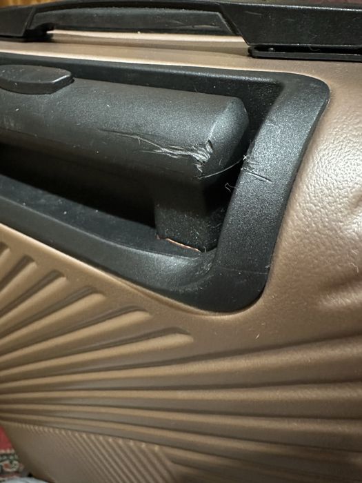 Валіза середня рожева + кейс у подарунок