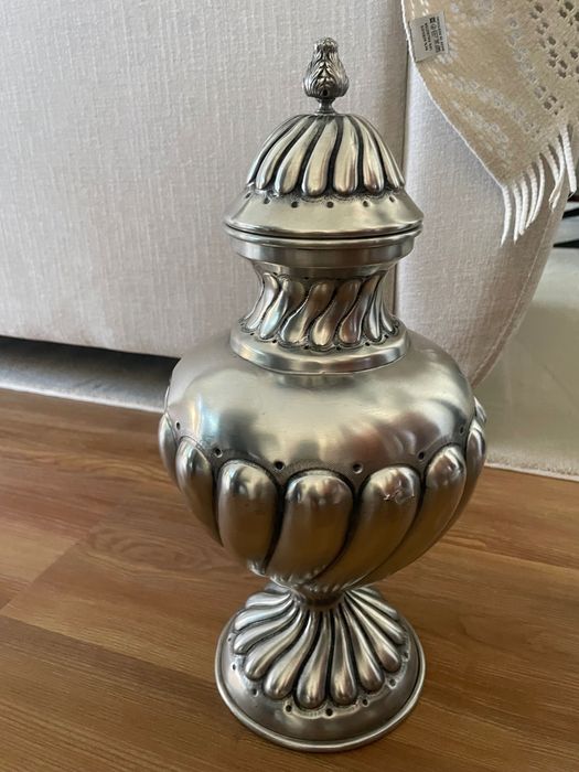Conjunto de 7 peças decorativas em estanho