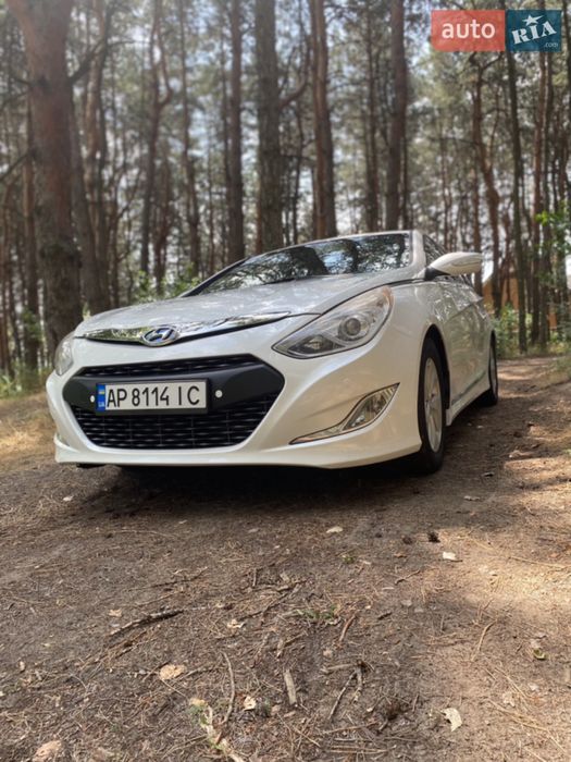 Hyundai Sonata 2013 VIN KMHEC4A44DA092814 фото оголошення 5 з 8
