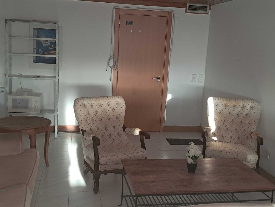 Excelente Quarto Centro Quarteira
