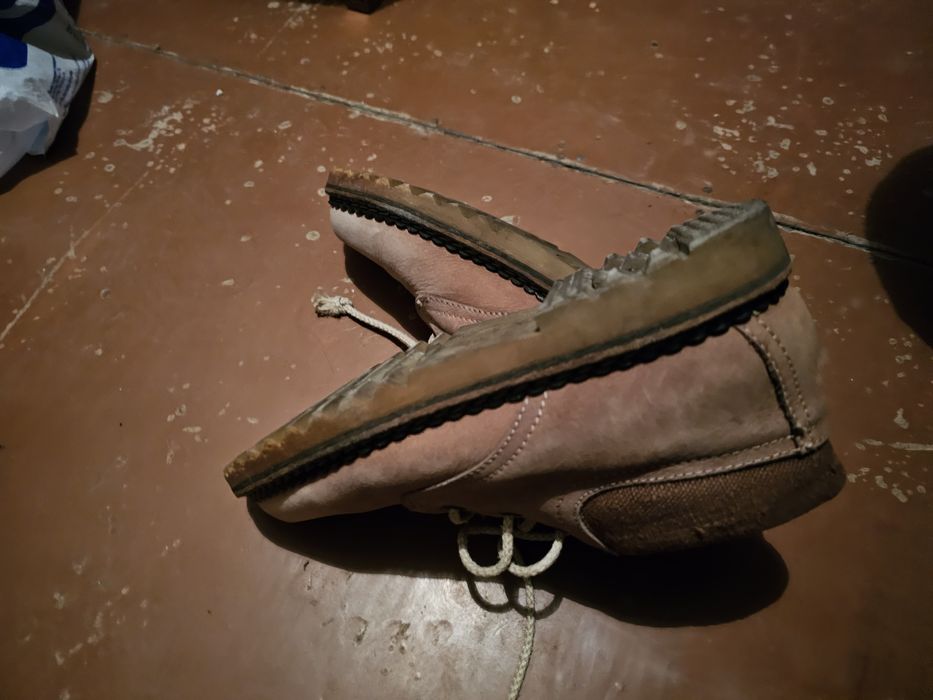 Ботинки Clarks подростковые  размер 36-37