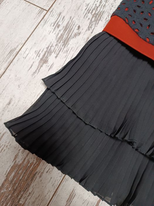 Сукня для дівчини або жінки.