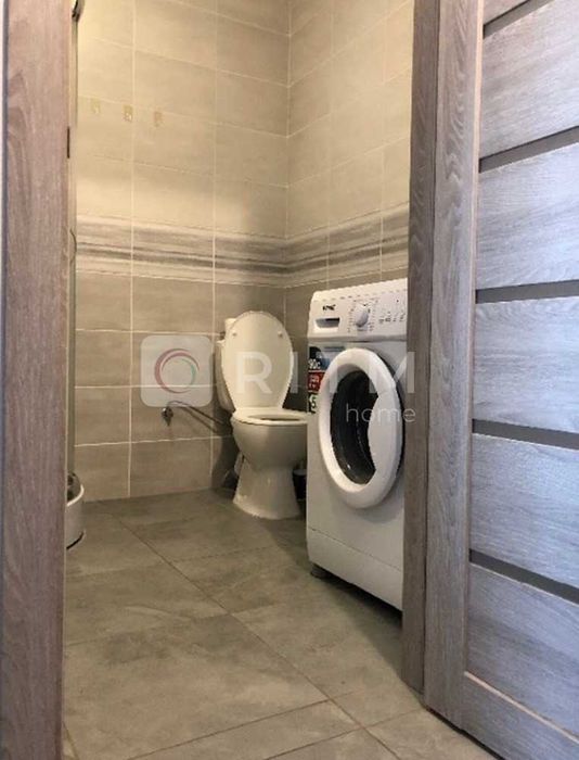 Продаж 1 кімнатної квартири по вул. Бенцая 7