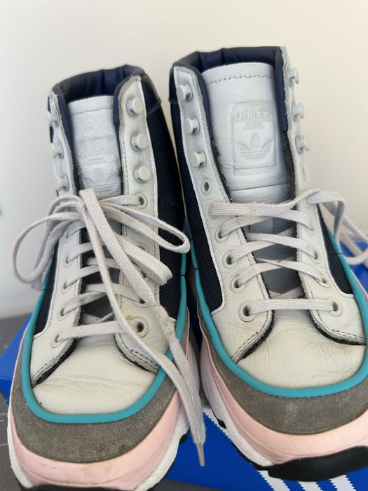 Ботінки adidas оригінал,шкіра р.38
