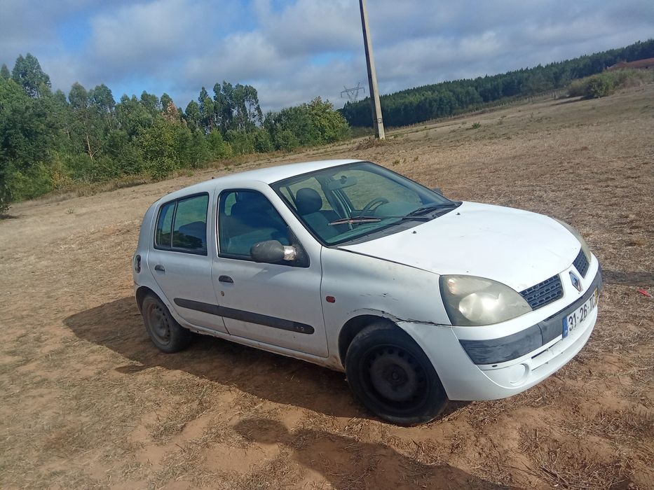 Renault Clio 2002 — photo 3