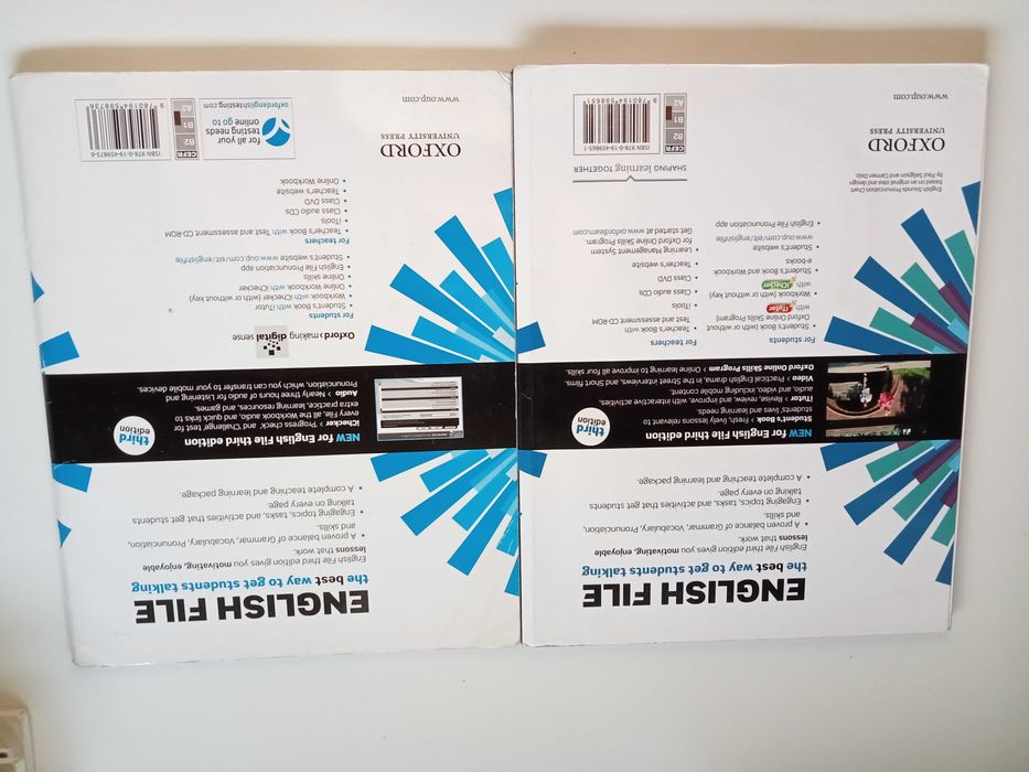 Livro Cambridge - English File Pre-Intermediate