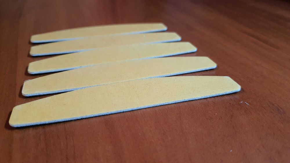 Пилочки для нігтів різних видів тонкі і довгі Нові