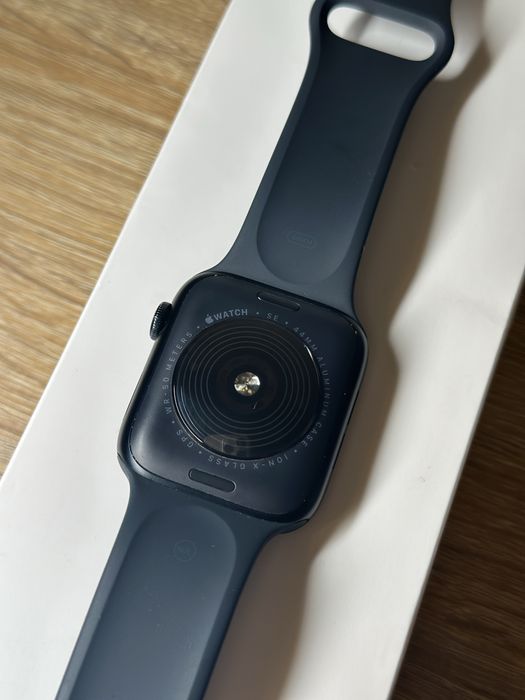 Apple Watch SE (2 покоління) 44 mm