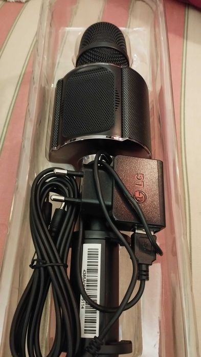 Microphone Bluetooth Karaoke com Altavoz e Luzes