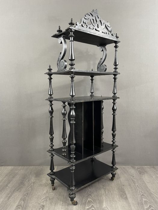 Антикварна етажерка в стилі Наполеона III