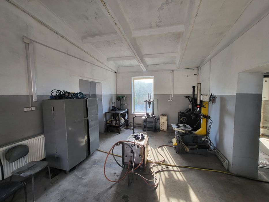 Продам Базу (СТО, складські , офісні, приміщення) тощо