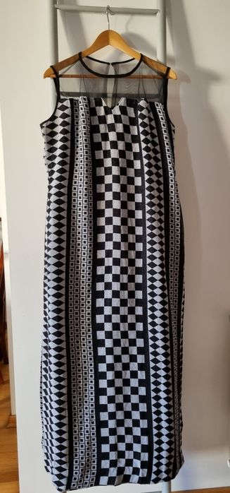 Vestido preto e branco