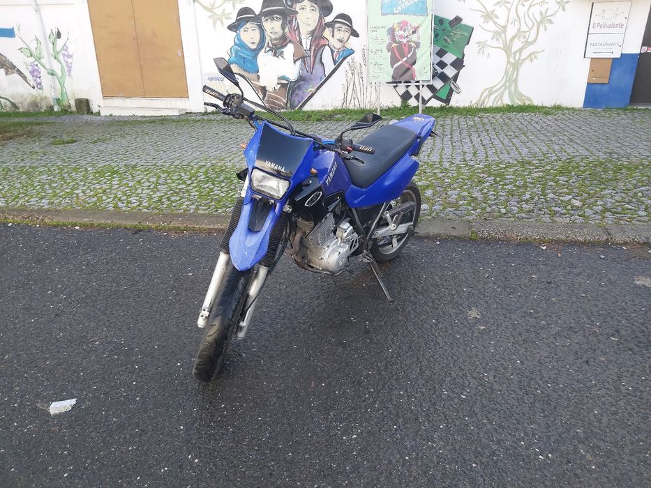 Yamaha xt 600e Super Motard Ano 2002.