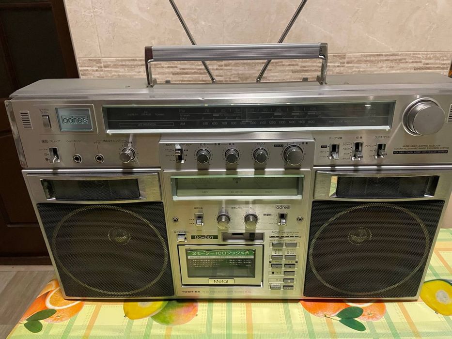 Магнитола  Toshiba RT S90