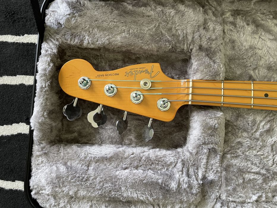 Fender Precision American Professional II