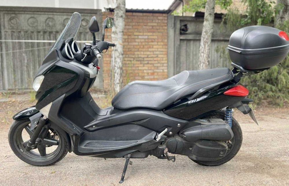 Yamaha X-Max 125 2011