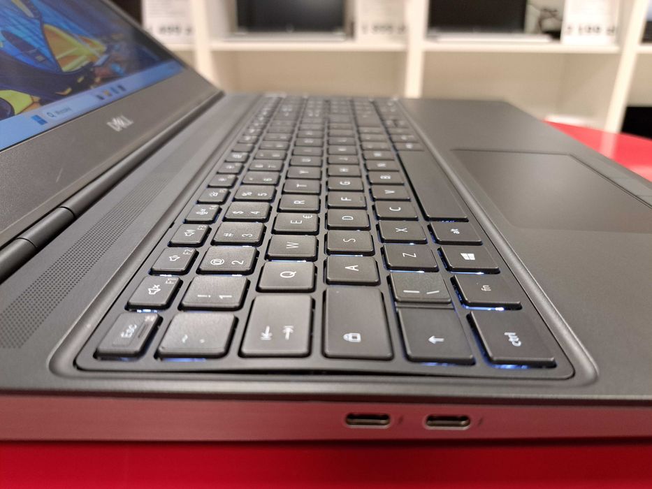 Stacja Robocza Dell Precision 7560 Xeon w-11855m 32GB 512GB RTX Win11