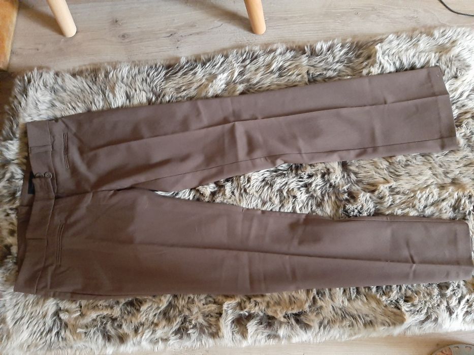 Eleganckie materiałowe spodnie Vero Moda