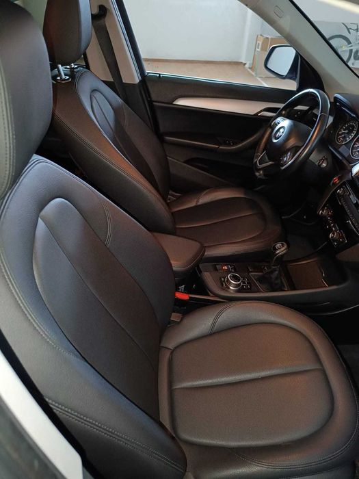 BMW X1 sDrive16d de 2018, com 178.000 km, com Jantes 19 Averbadas
