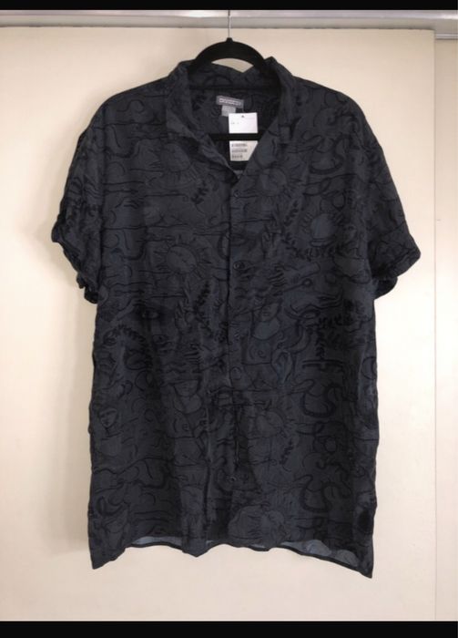 Koszula lekka ciemna czarna szara wzór nadruk