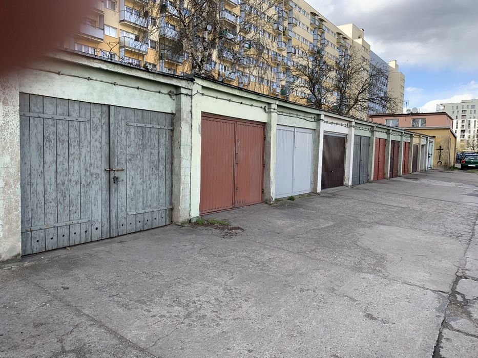 Oferuje do wynajmu garaz 16,0 m² murowany, szeregowy na Bartodziejach ul. M.C. Skłodowskiej 25 - Widok 2