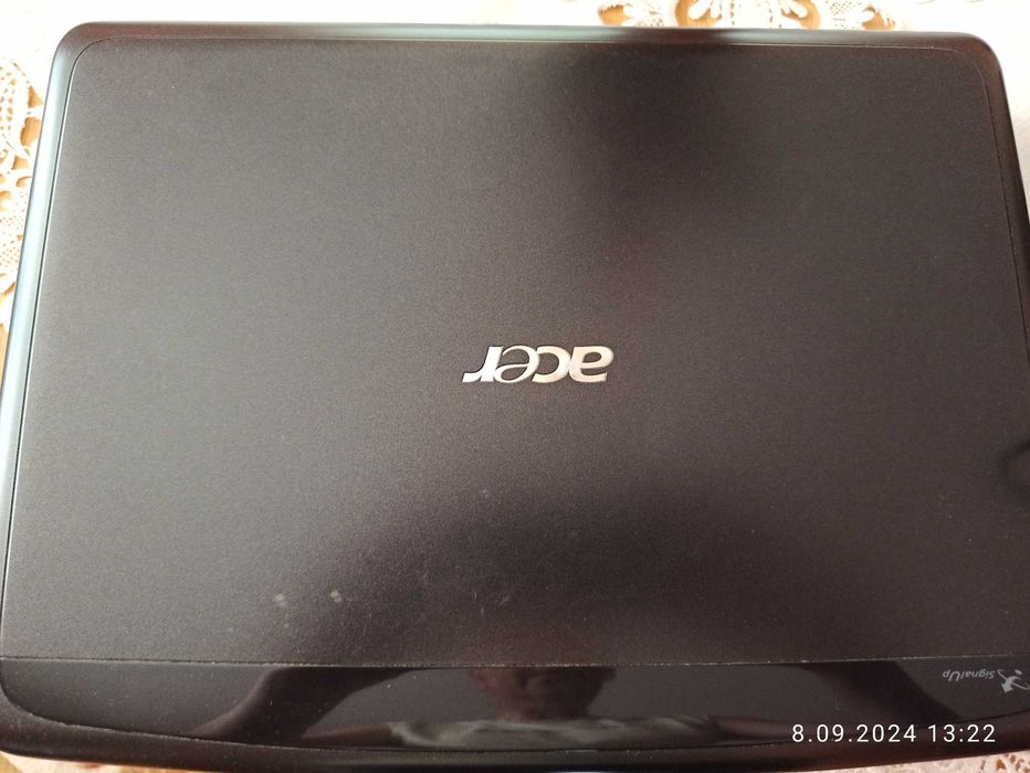 komputer laptop uszkodzony