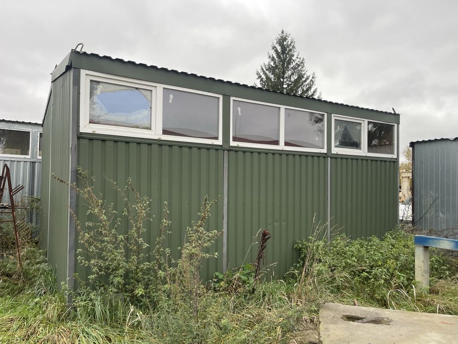 Продам побутівку битовка цех з двух частин