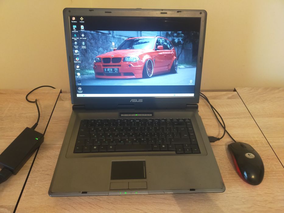 Ноутбук ASUS X51R  . Працює добре !