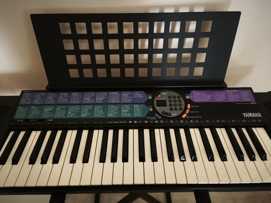 Teclado Yamaha PSR-77