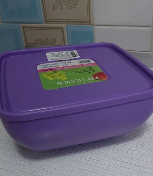 Салатница с крышкой