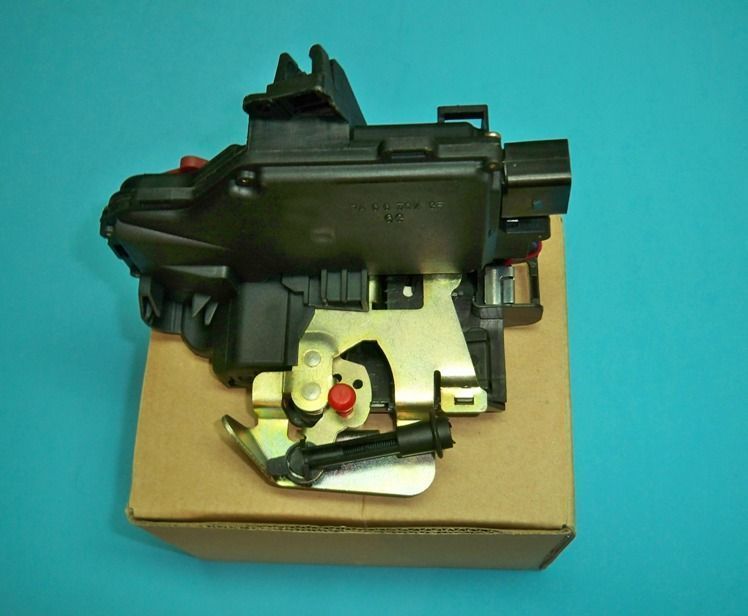 Fecho fechadura eléctrico porta Audi A4 B6 (2001-2007)  NOVAS