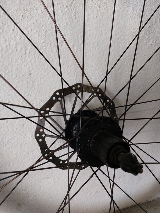 Duas rodas de Mountain Bike