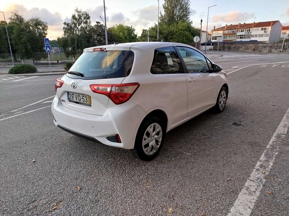 Toyota Yaris 1.4 D4D 90 CV Deduz IVA 11/2018