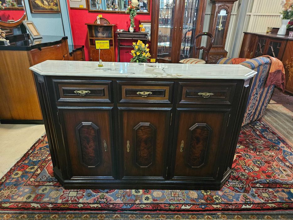 Consola em madeira com tampo em pedra - Muito bom