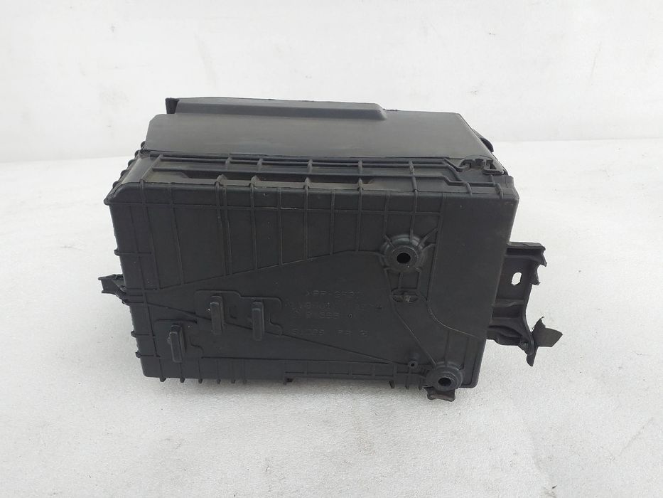 Base / caixa da bateria CITROËN DS3