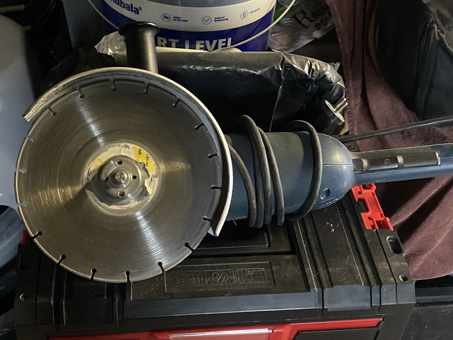 Bosch GWS 22-230JH