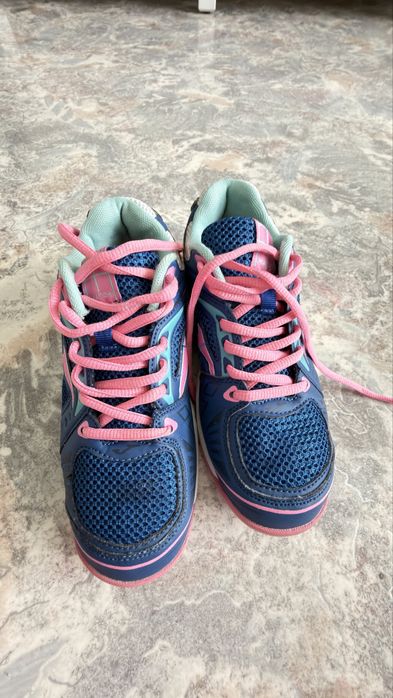 , Joma кросівки 35