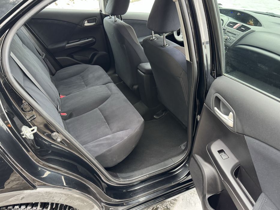 Zadbana Honda Civic IX 1.4 100KM klimatyzacja LED niezawodna