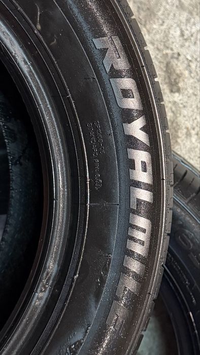 Pneus 165/65r13 RoyalMile RoyalBlack com 80% de piso