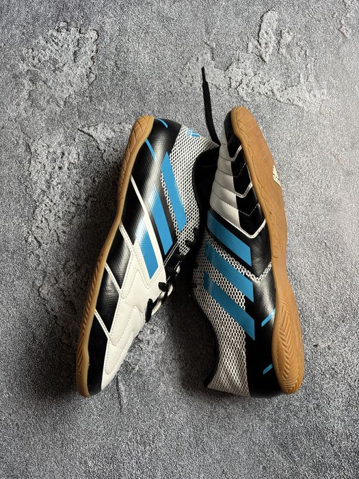 Футзалки Adidas Neoride