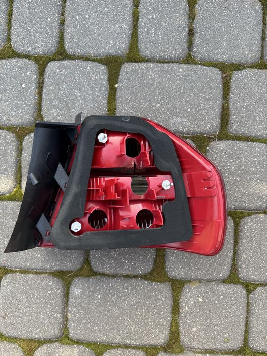 Lampy tył BMW e90