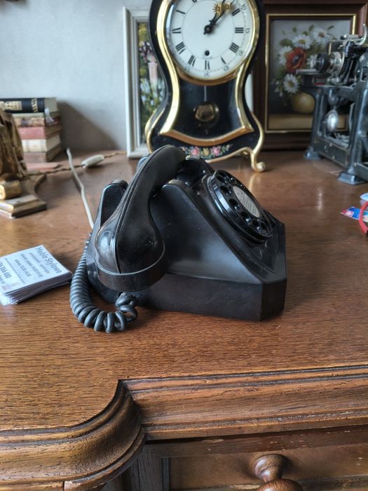 Telefon  analogowy. Antyk. Sprawny.