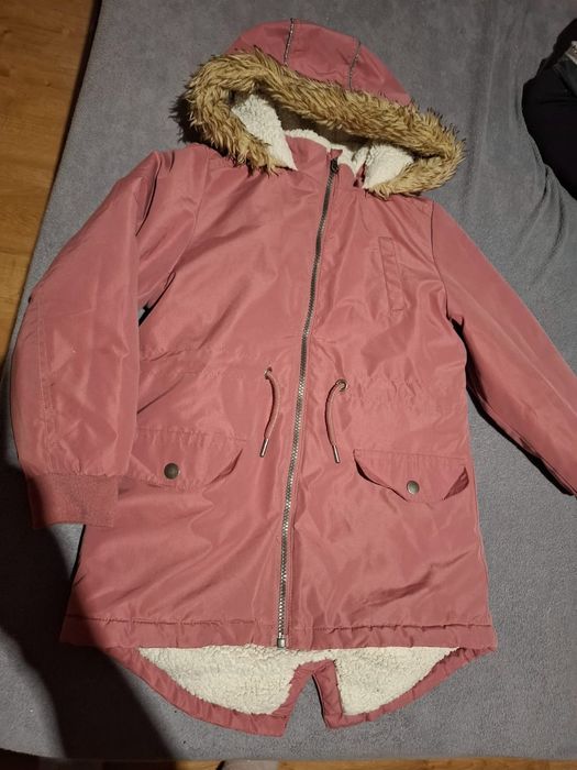Ciepła zimowa kurtka parka dla dziewczynki 122