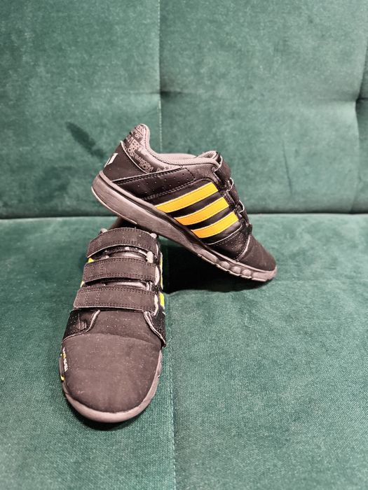 Buty dziecięce firmy Adidas
