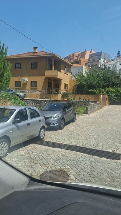 Quartos para Arrendamento mensal.Junto ao Metro S. Ovídio. Estudantes ou casais  com emprego estável.
